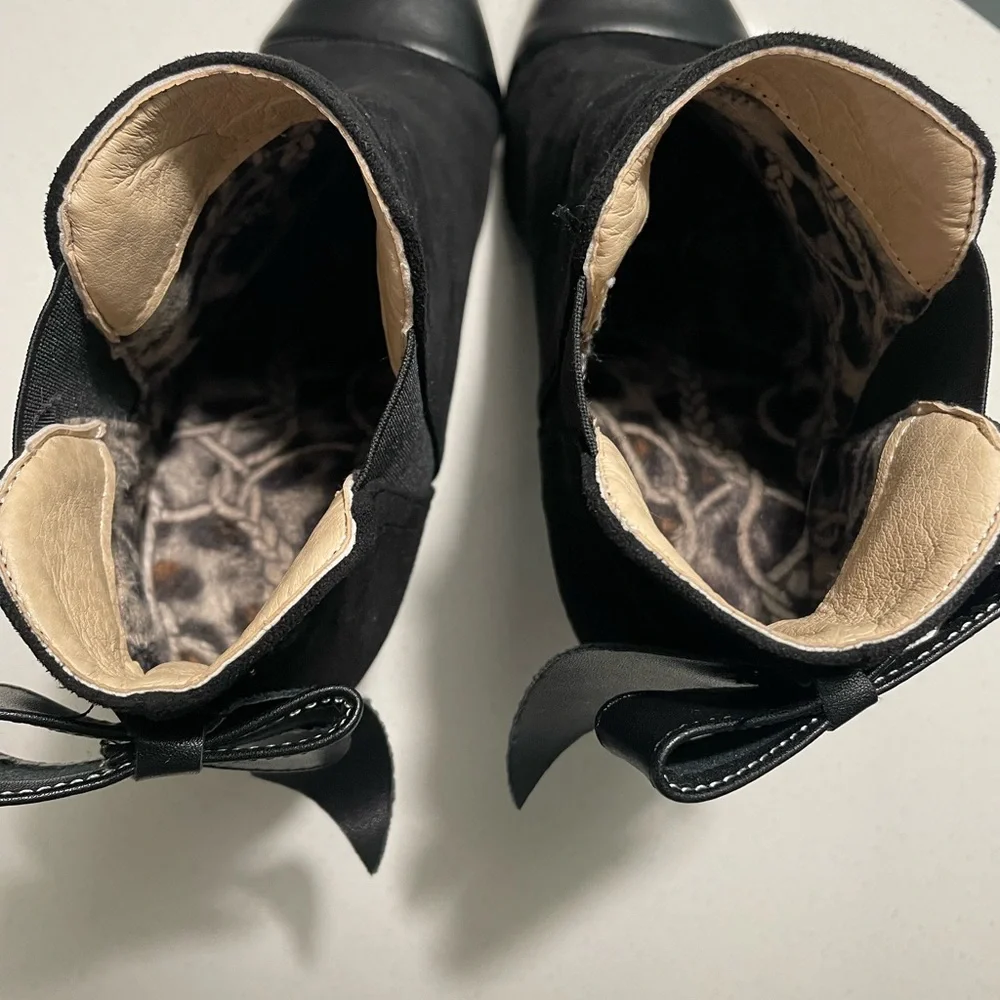 Jingpin Elegant Black Ankle Boots with‎ Bows, Size 5.5.